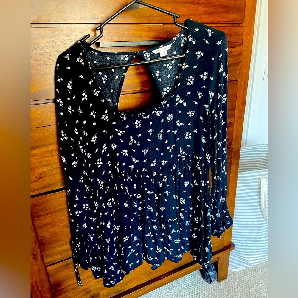 American Eagle long sleeve blouse